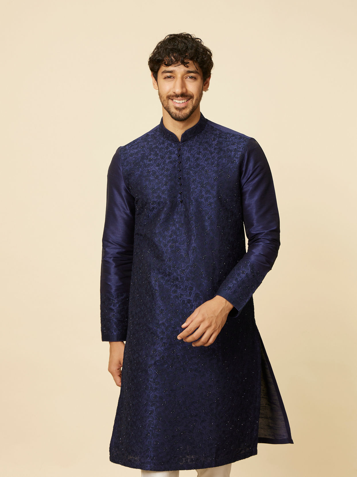 alt message - Manyavar Men Dark Blue Sequined Embroidered Bel Buti Patterned Kurta Set image number 0